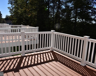 9421 Adelaide Lane - Photo Thumbnail 15