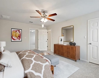 10112 Dawn Pearl Dr - Photo Thumbnail 2