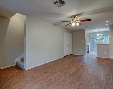 202 S College St - Photo Thumbnail 15