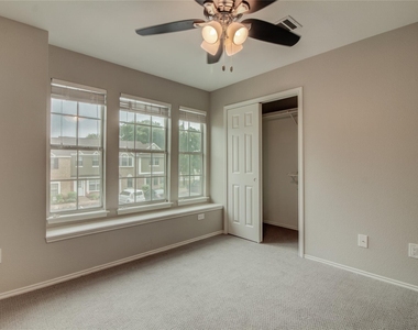 202 S College St - Photo Thumbnail 9