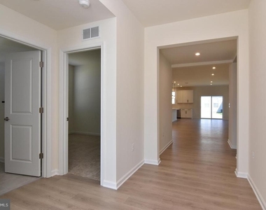 24700 Michael Isler Avenue - Photo Thumbnail 19