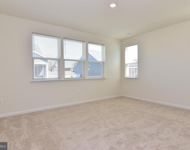 24700 Michael Isler Avenue - Photo Thumbnail 8
