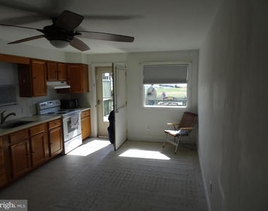 213 Second Street - Photo Thumbnail 4