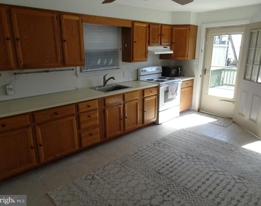 213 Second Street - Photo Thumbnail 14