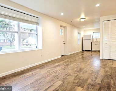 143 Mitscher Road - Photo Thumbnail 12