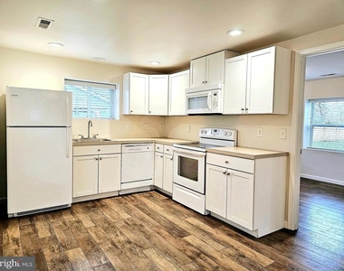 143 Mitscher Road - Photo Thumbnail 6