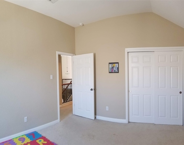 3746 Gentle Winds Ln - Photo Thumbnail 13