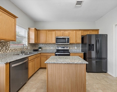 13504 Richard Nixon St - Photo Thumbnail 23
