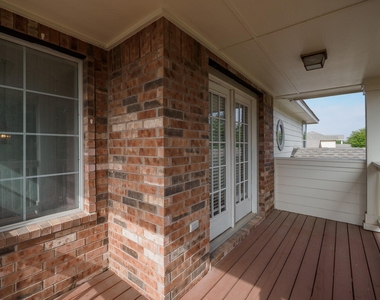 13504 Richard Nixon St - Photo Thumbnail 8