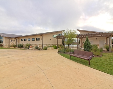 555 White Steppe Way - Photo Thumbnail 30