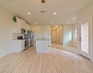 555 White Steppe Way - Photo Thumbnail 15