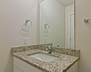 555 White Steppe Way - Photo Thumbnail 24