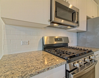 555 White Steppe Way - Photo Thumbnail 16