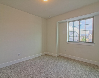 555 White Steppe Way - Photo Thumbnail 23