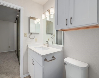 6910 Hart Ln - Photo Thumbnail 19
