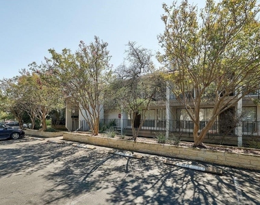6910 Hart Ln - Photo Thumbnail 1