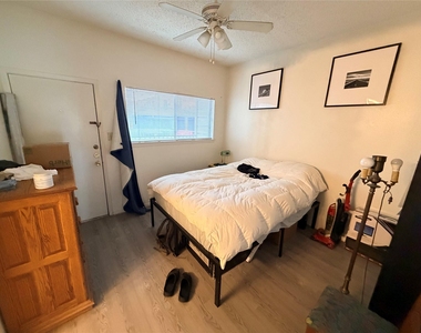 3000 Guadalupe St - Photo Thumbnail 3