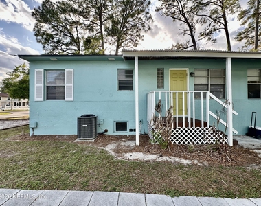 93 Lewis Street - Photo Thumbnail 2