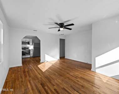 2389 Hilly Road - Photo Thumbnail 5