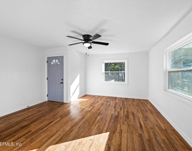 2389 Hilly Road - Photo Thumbnail 7