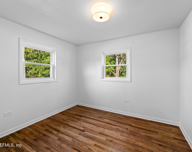 2389 Hilly Road - Photo Thumbnail 9