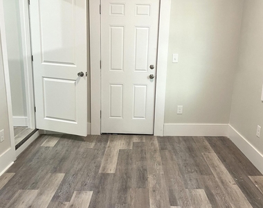 62 Dumas Street - Photo Thumbnail 19