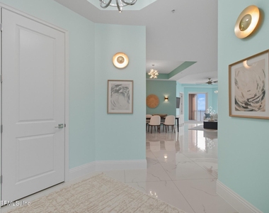 200 Ocean Crest Drive - Photo Thumbnail 13