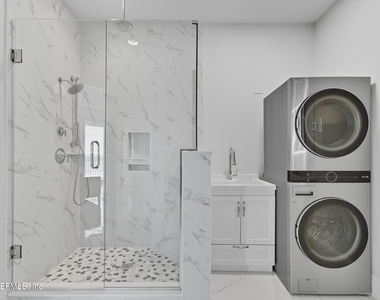 200 Ocean Crest Drive - Photo Thumbnail 44