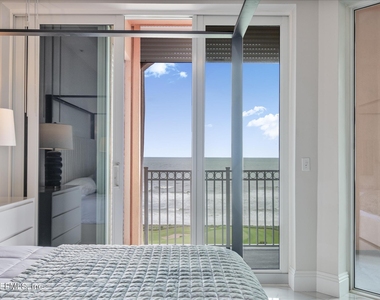 200 Ocean Crest Drive - Photo Thumbnail 36