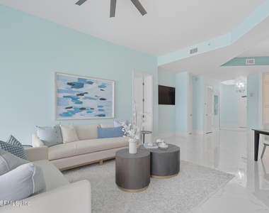 200 Ocean Crest Drive - Photo Thumbnail 19
