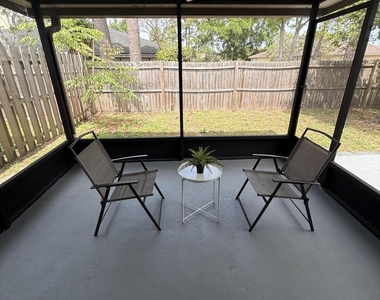 2360 Bitternut Way - Photo Thumbnail 18