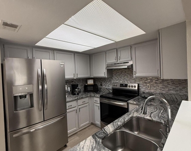 2360 Bitternut Way - Photo Thumbnail 5