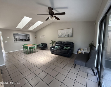 2360 Bitternut Way - Photo Thumbnail 10