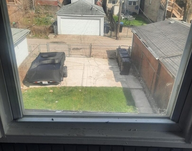 6221 S Laflin Street - Photo Thumbnail 18
