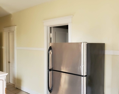 6221 S Laflin Street - Photo Thumbnail 12