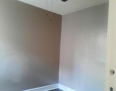 6221 S Laflin Street - Photo Thumbnail 8