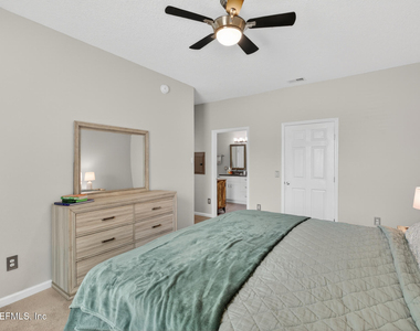 7801 Point Meadows Drive - Photo Thumbnail 21