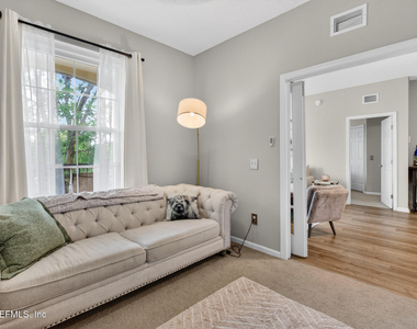 7801 Point Meadows Drive - Photo Thumbnail 19