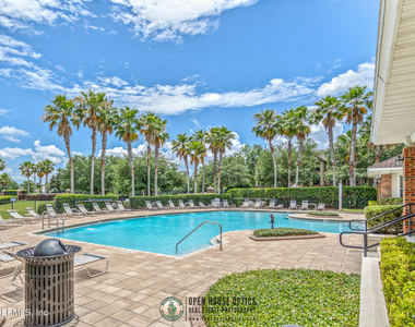 7801 Point Meadows Drive - Photo Thumbnail 39