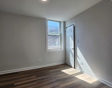 8900 S Normal Avenue - Photo Thumbnail 3