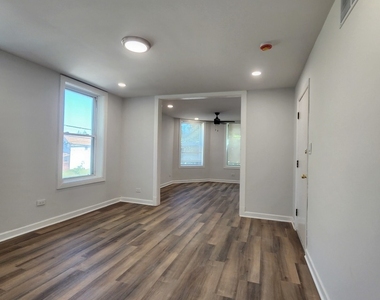 8900 S Normal Avenue - Photo Thumbnail 6