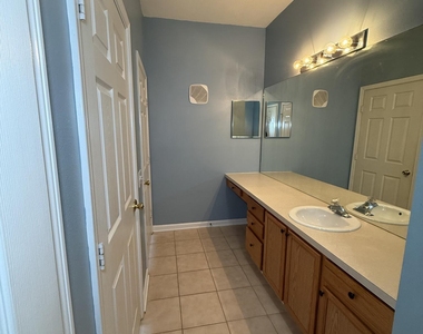 7990 Baymeadows Road - Photo Thumbnail 27