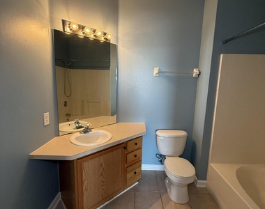 7990 Baymeadows Road - Photo Thumbnail 21