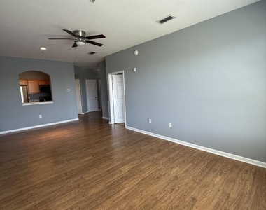 7990 Baymeadows Road - Photo Thumbnail 11