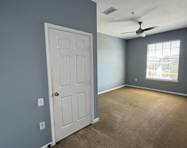 7990 Baymeadows Road - Photo Thumbnail 16