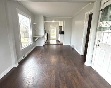 2209 Douglas Avenue - Photo Thumbnail 3
