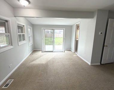 2209 Douglas Avenue - Photo Thumbnail 7
