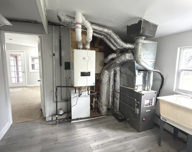 2209 Douglas Avenue - Photo Thumbnail 30