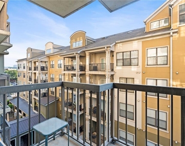 795 Hammond Drive - Photo Thumbnail 15