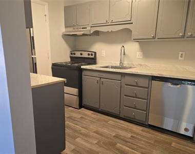 1717 Centra Villa Drive Sw - Photo Thumbnail 1